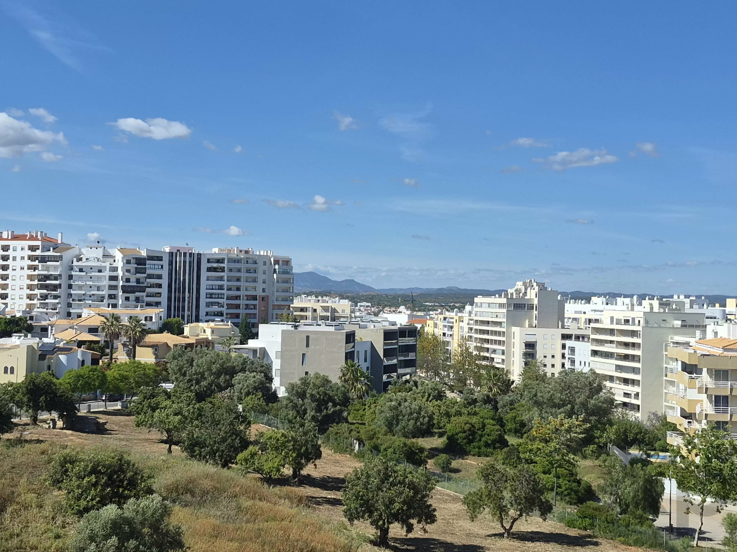 T1 Rénové, Praia da Rocha, avec Parking