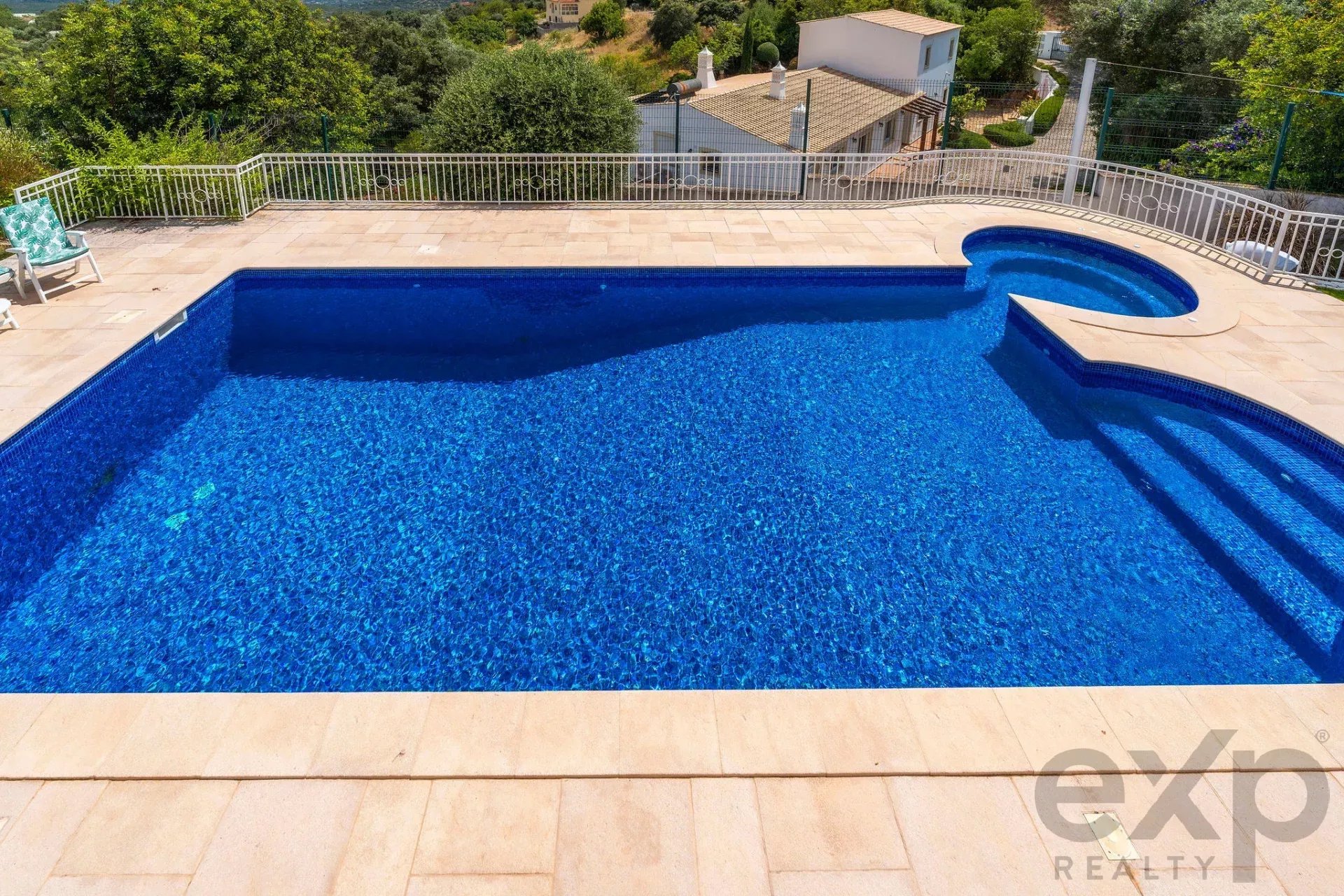 Four bedroom villa with open views and pool in São Bras de Alportel, Algarve