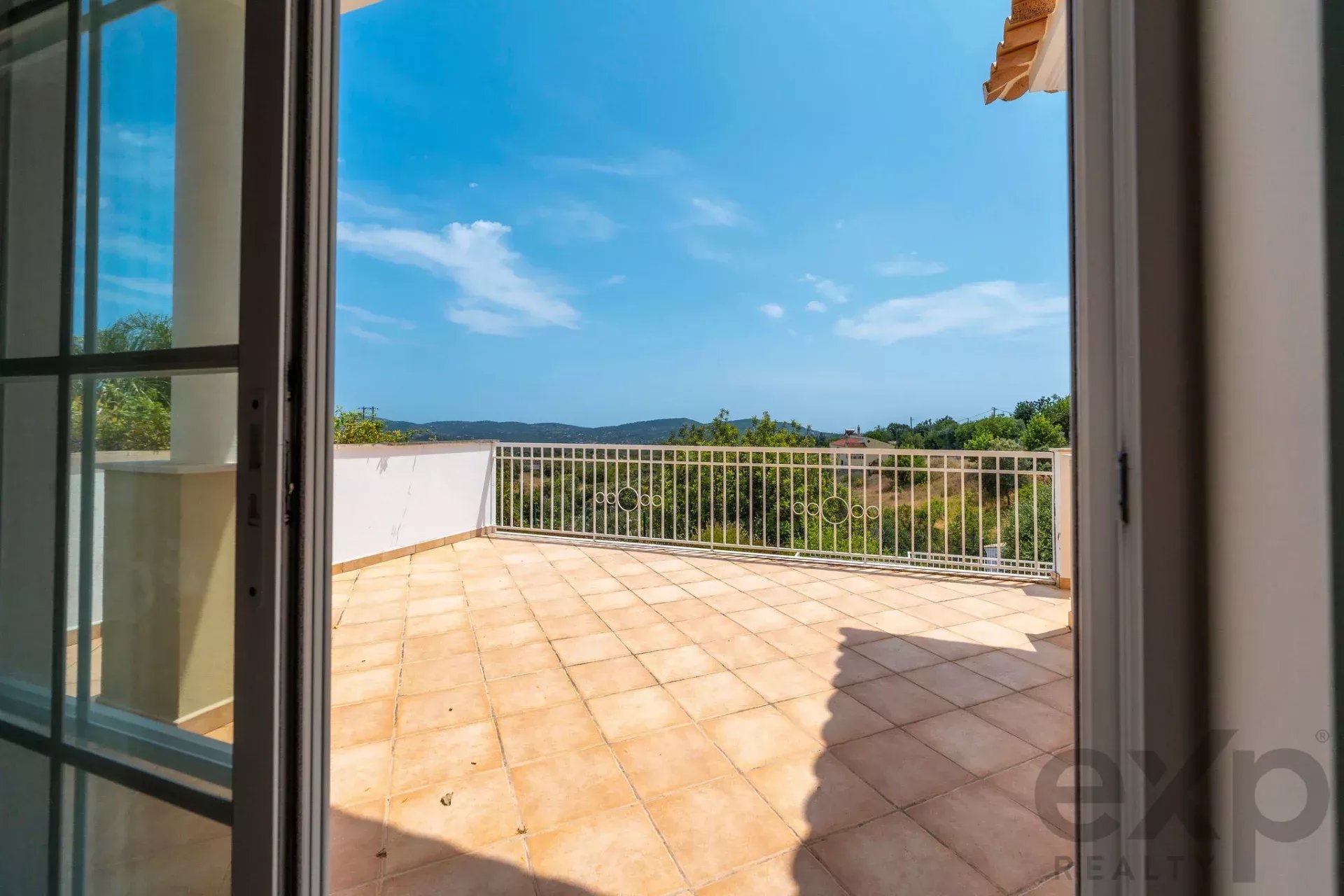 Four bedroom villa with open views and pool in São Bras de Alportel, Algarve