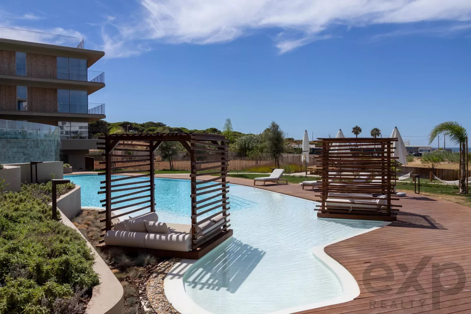 Apartamento de Luxo T2 em Quarteira, Algarve