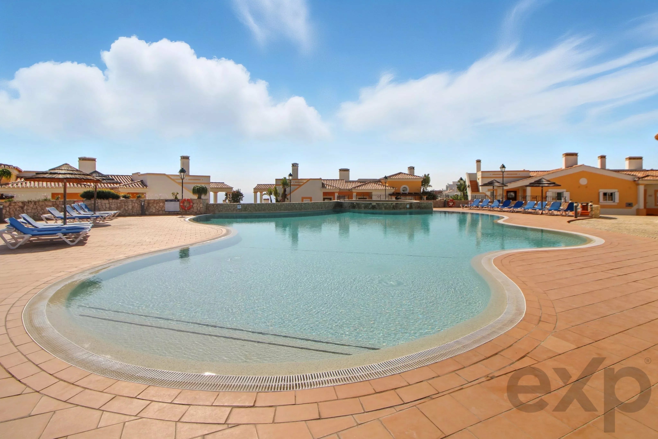 Beautiful 3-townhouse next to the beach with spectacular ocean views.