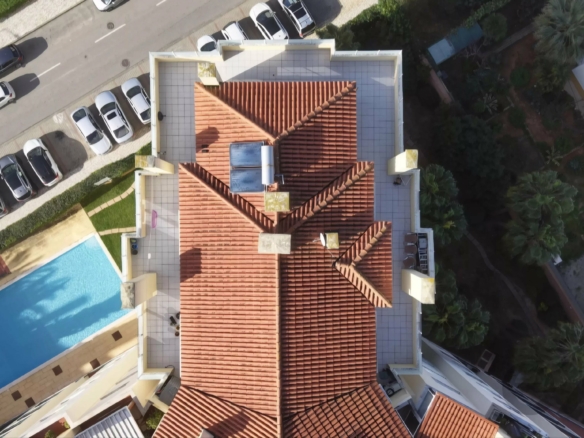 Penthouse exclusif de 3 chambres avec terrasse privée de 119 m², vue mer Portimão et Alvor, et vues panoramiques