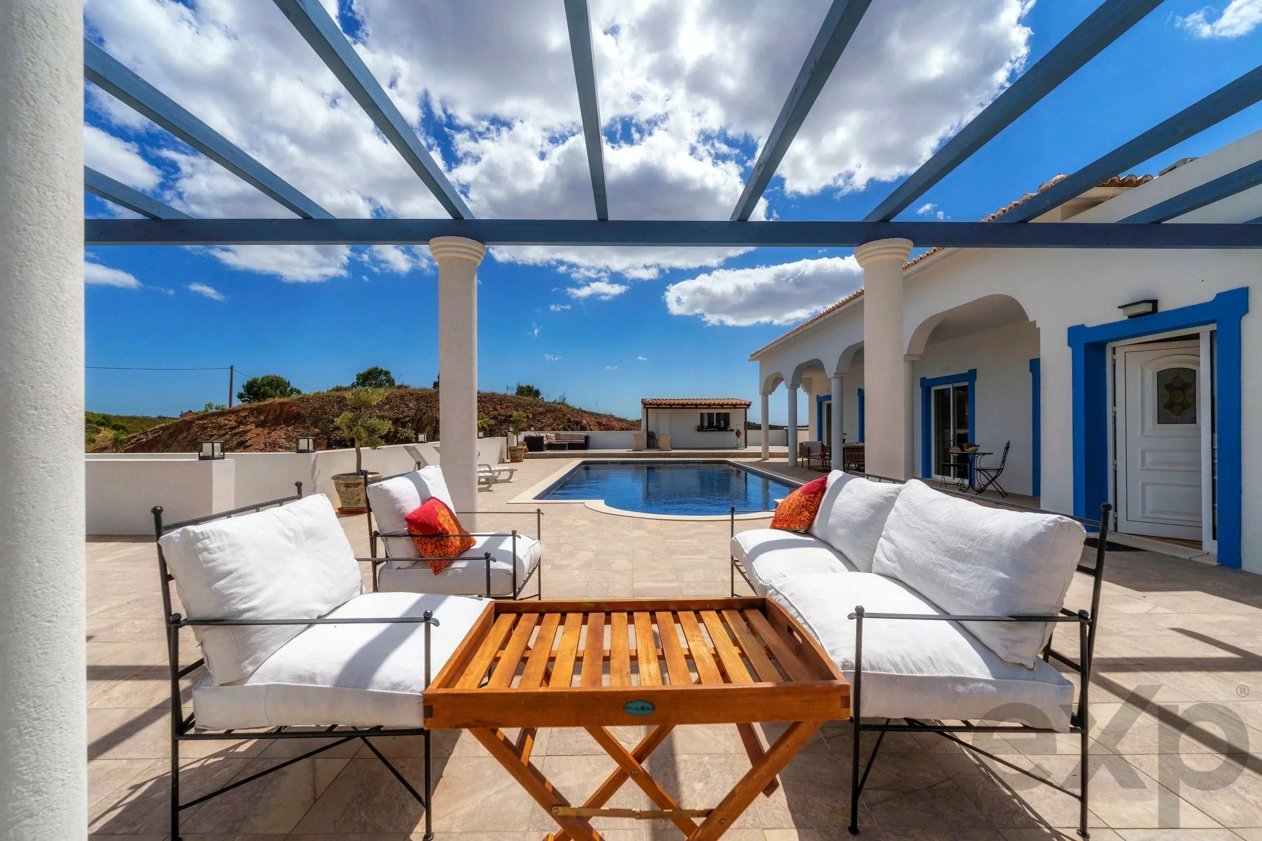 Renovated 5 Bed Countryside Villa with Pool, Panoramic Views, 2 Hectares