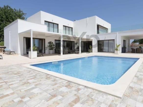 Luxury 4-bedroom villa of 437 m² with swimming pool - Mexilhoeira Grande, Portimão