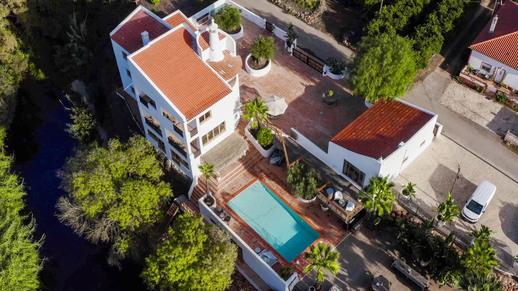 Rare Riverfront Estate with AL Licence: Turnkey 8-Suite Retreat Near Silves