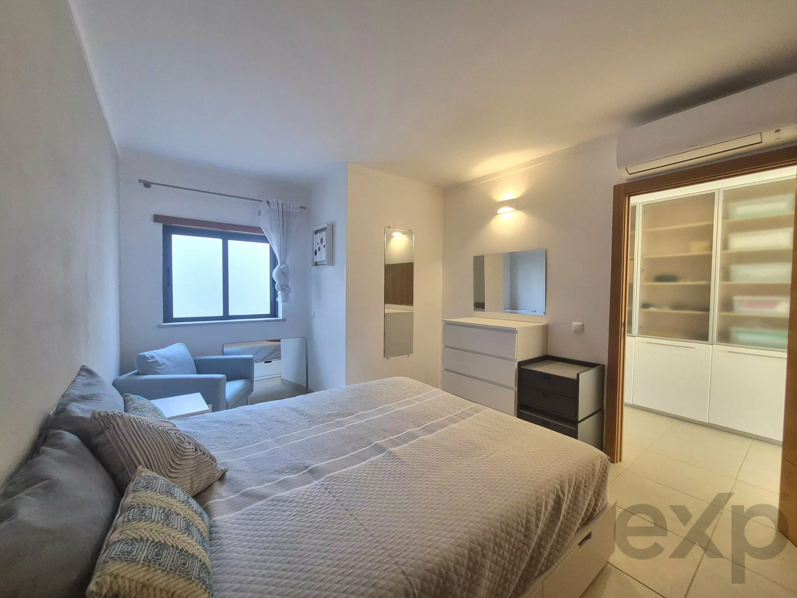 Semi-detached house with independent Apartment & rooftop – Exceptional panoramic view
