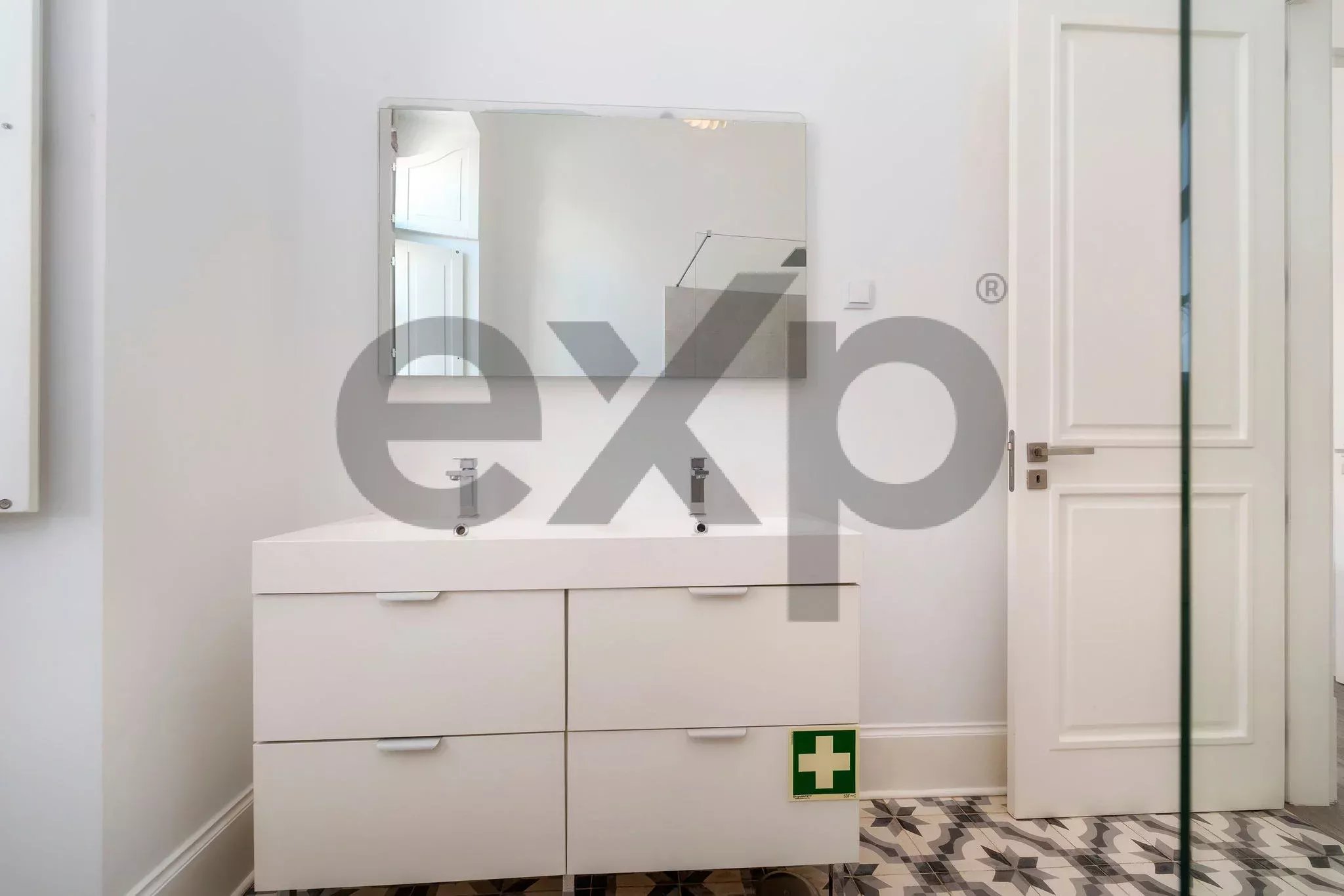 Stunning Large Townhouse in the Heart of Olhão