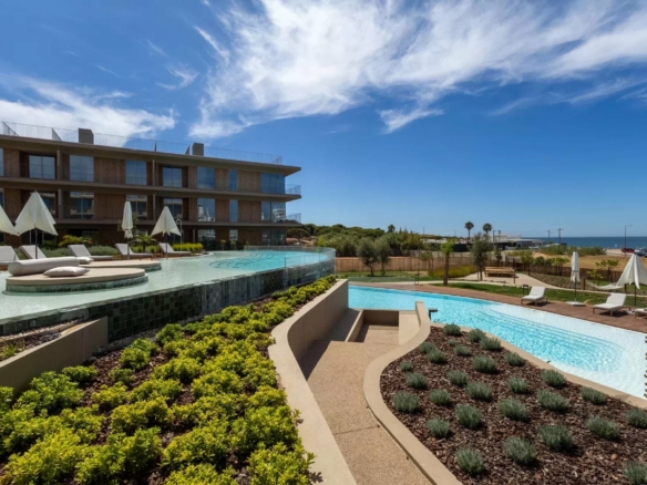 Apartamento de Luxo T2 em Quarteira, Algarve