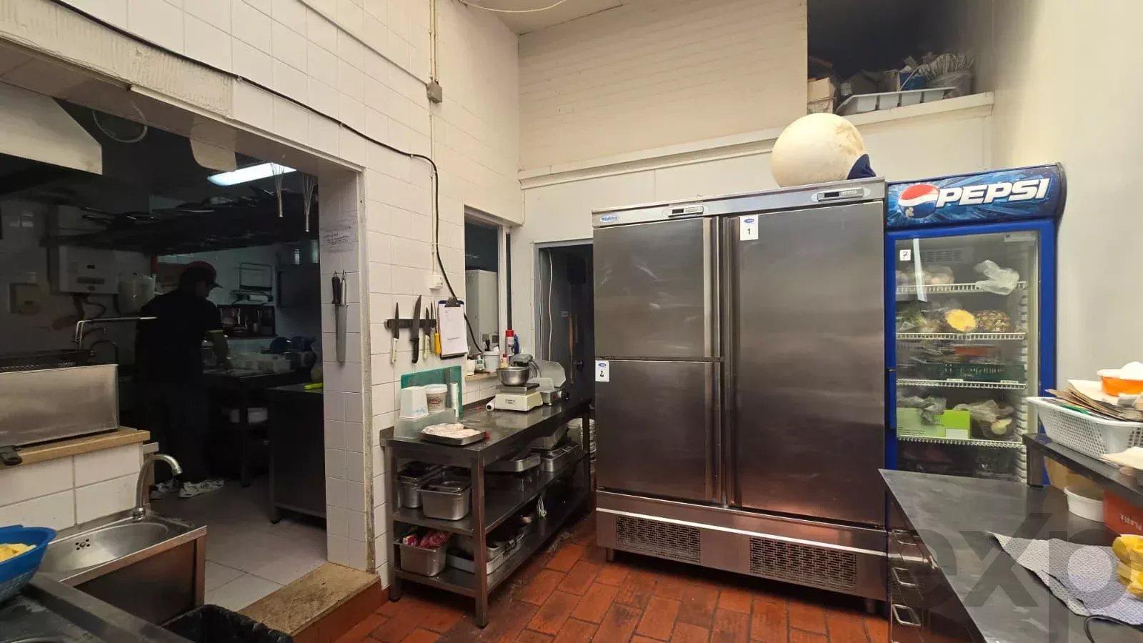 Business Opportunity in Cabanas, Fully Equipped Restaurant