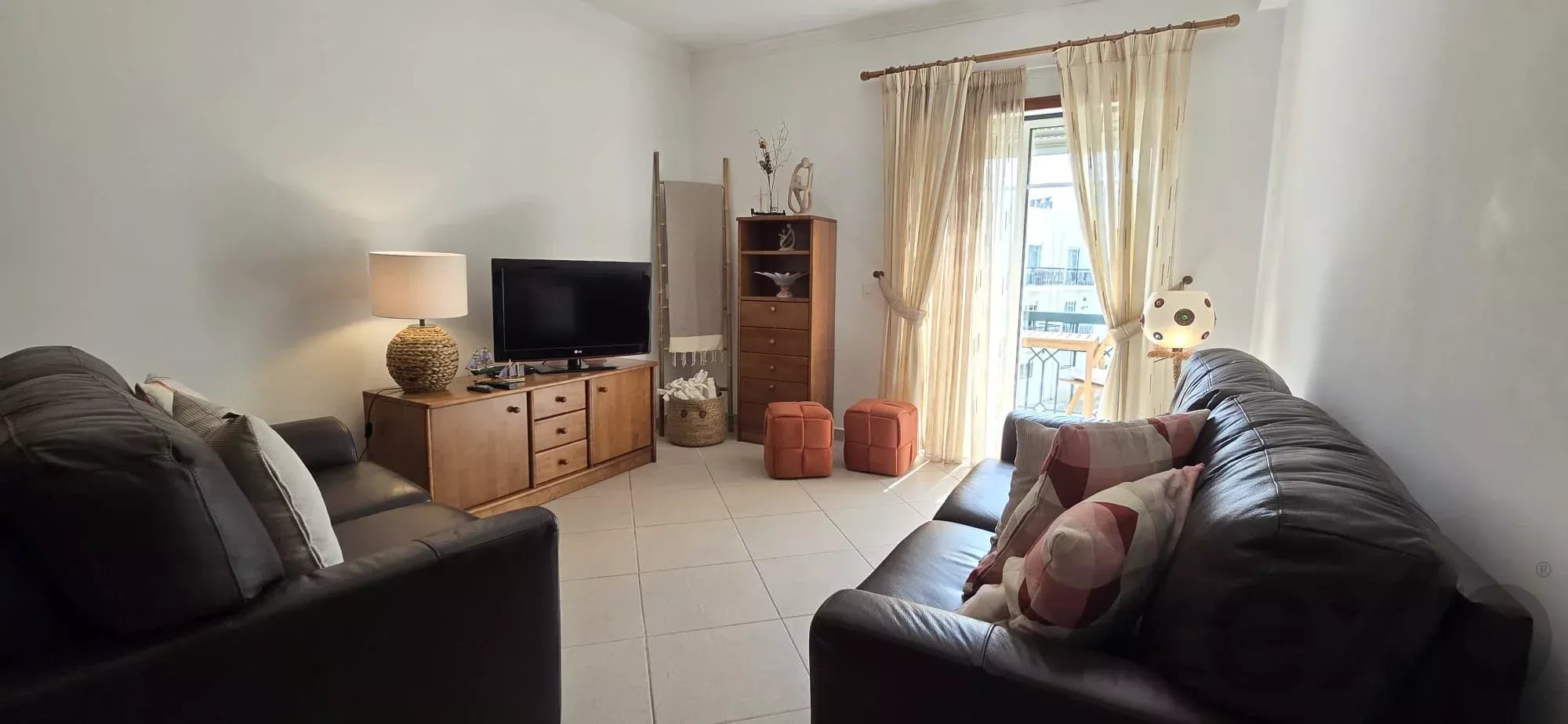3-bedroom with private terrace – downtown Tavira