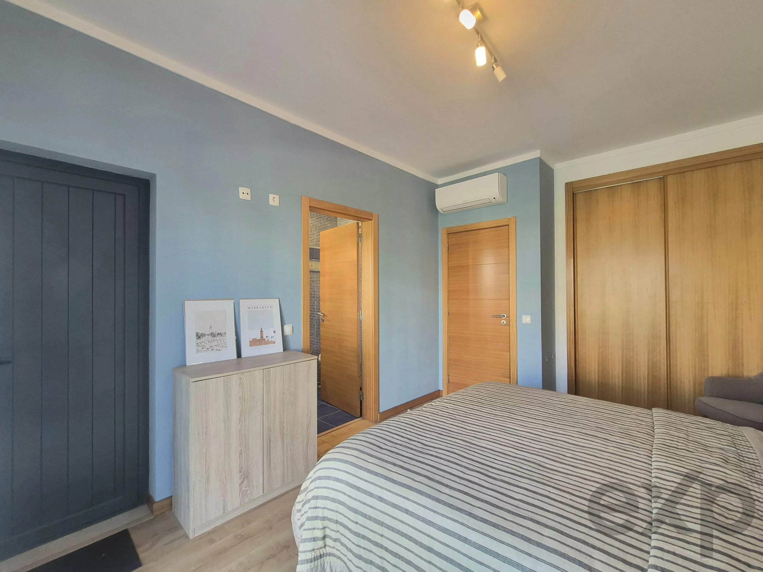 Semi-detached house with independent Apartment & rooftop – Exceptional panoramic view