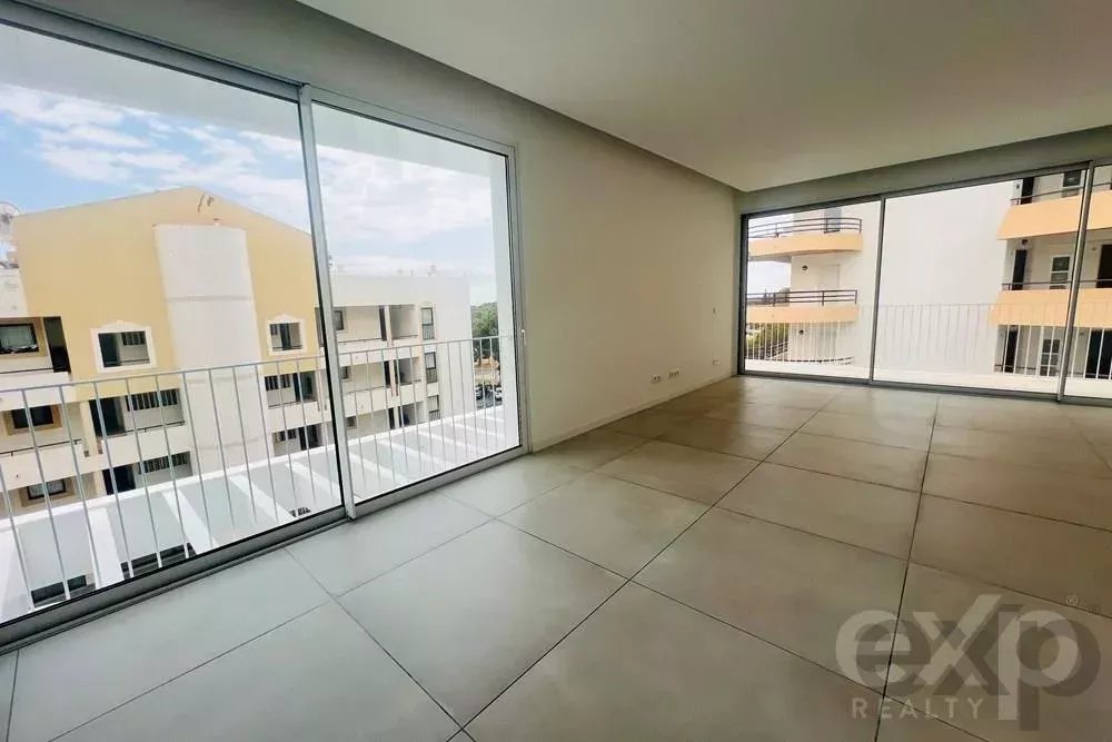 New 3 bedroom apartment in Vilamoura