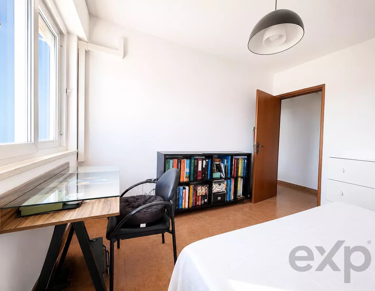 Elegant 3-Bedroom Apartment with Stunning Views over the Ria Formosa