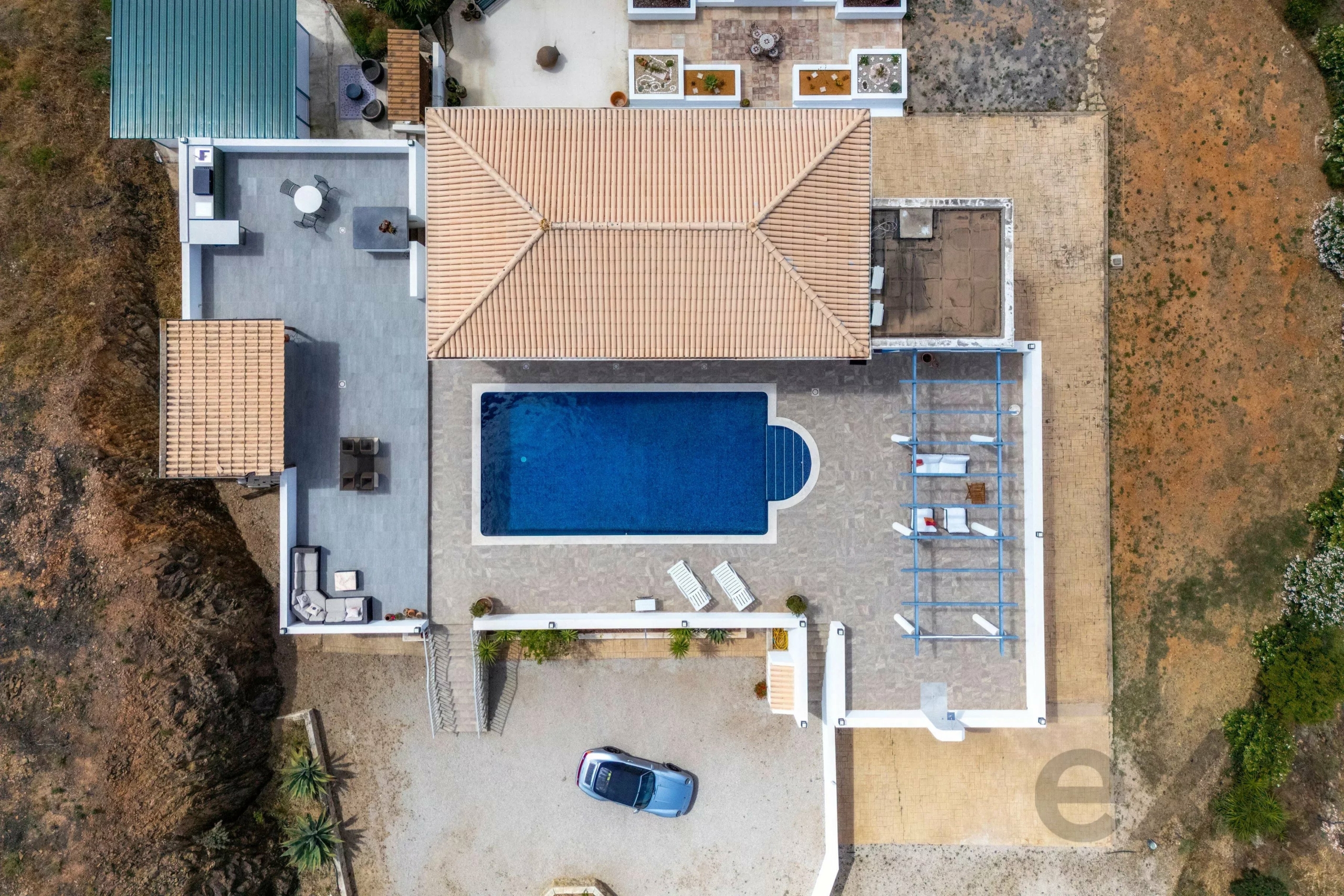 Renovated 5 Bed Countryside Villa with Pool, Panoramic Views, 2 Hectares