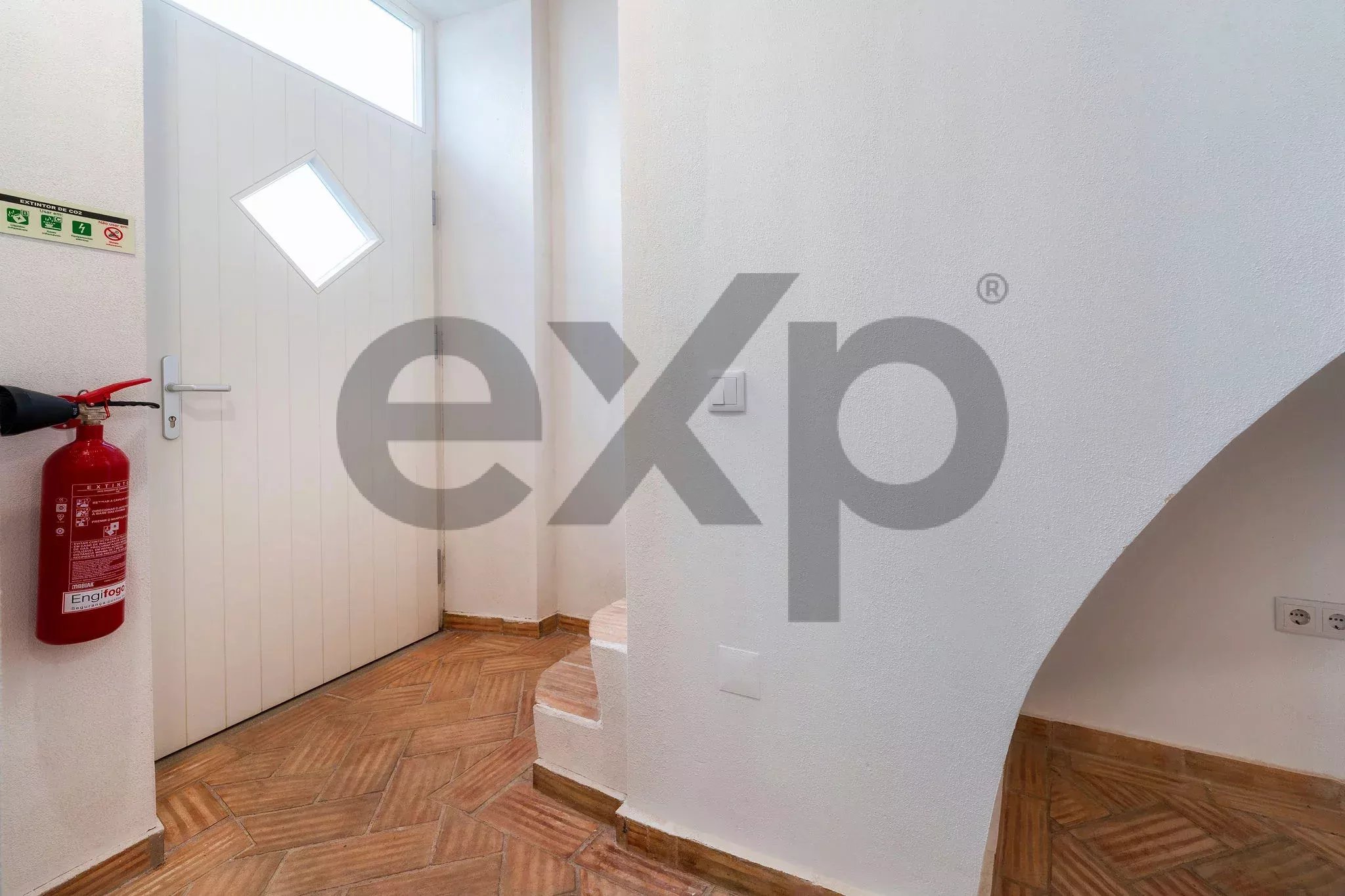 Stunning Large Townhouse in the Heart of Olhão