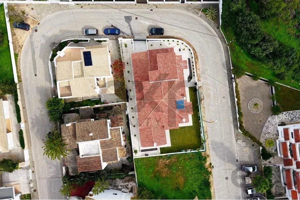 New T4 villa 5 min car to the Beach.