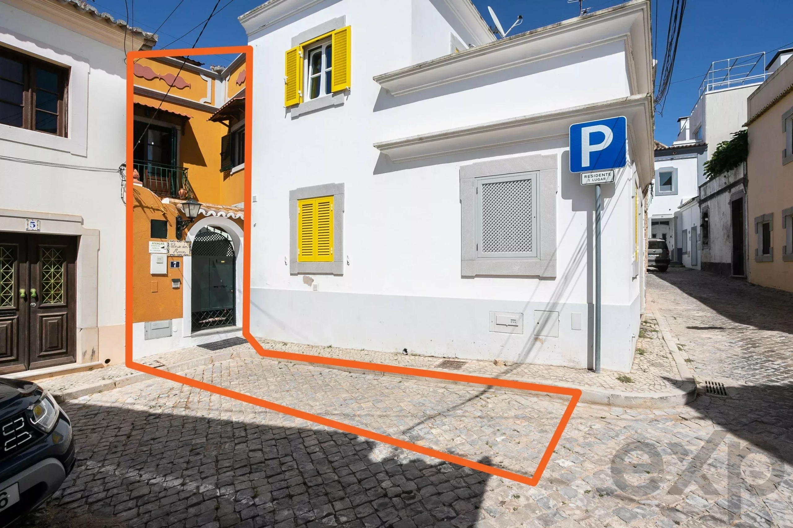 Stunning 4-Bedroom Townhouse in Tavira’s Historic Centre