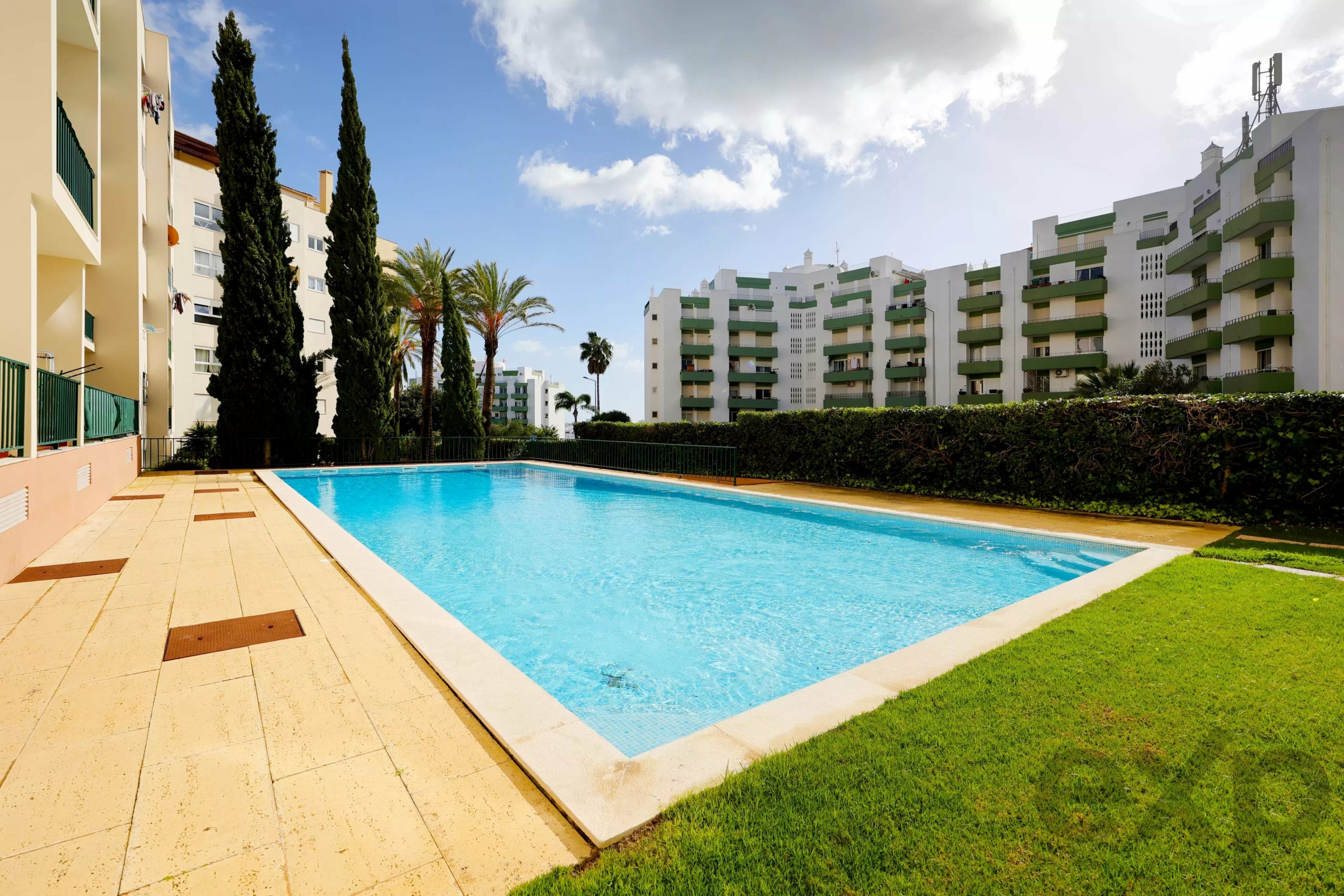 Penthouse exclusif de 3 chambres avec terrasse privée de 119 m², vue mer Portimão et Alvor, et vues panoramiques