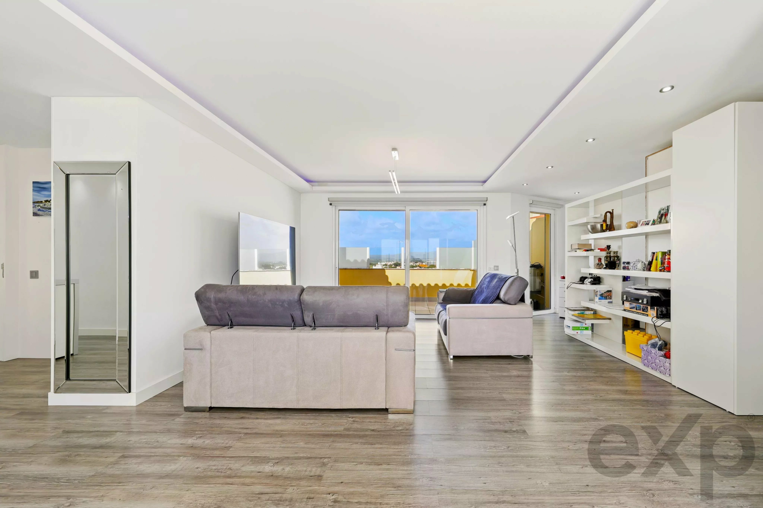 Penthouse exclusif de 3 chambres avec terrasse privée de 119 m², vue mer Portimão et Alvor, et vues panoramiques