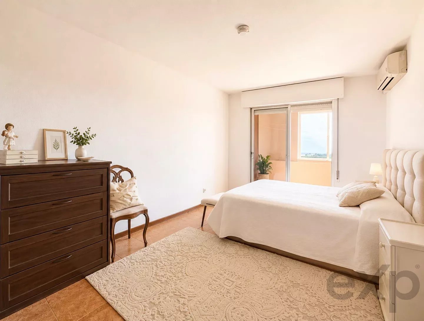 Elegant 3-Bedroom Apartment with Stunning Views over the Ria Formosa