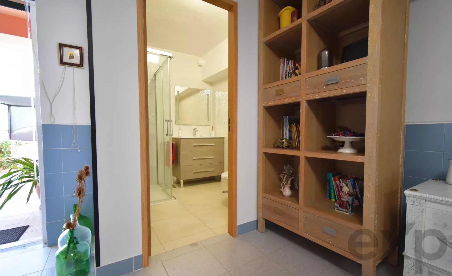 3-bedr. house + 1-bedr. annex, swimming pool and garage,