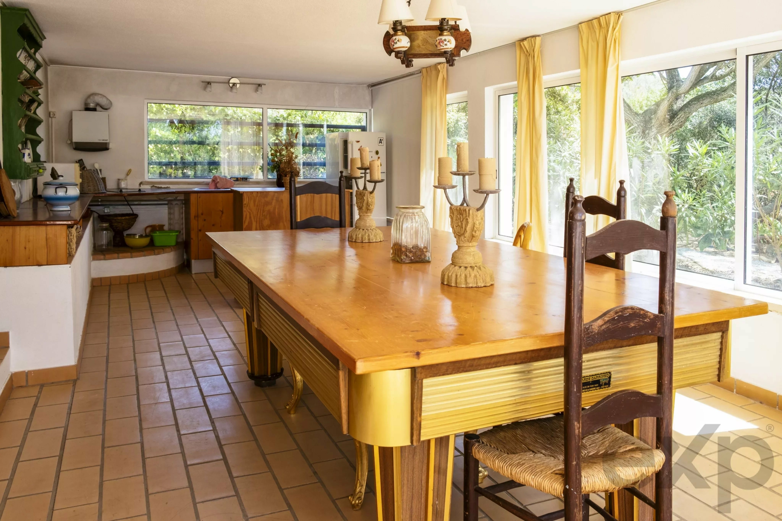 Country house with stunning views over the countryside and sea in the Algarve