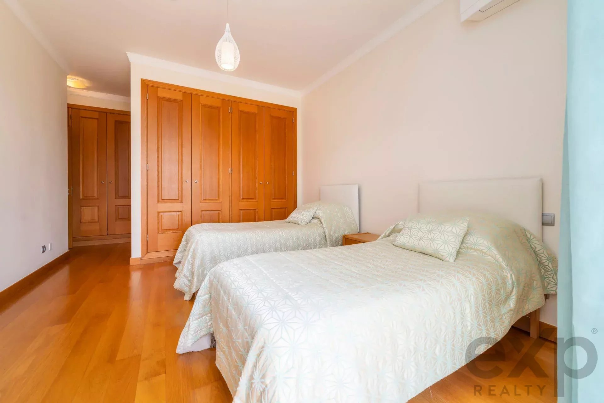Four bedroom villa with open views and pool in São Bras de Alportel, Algarve