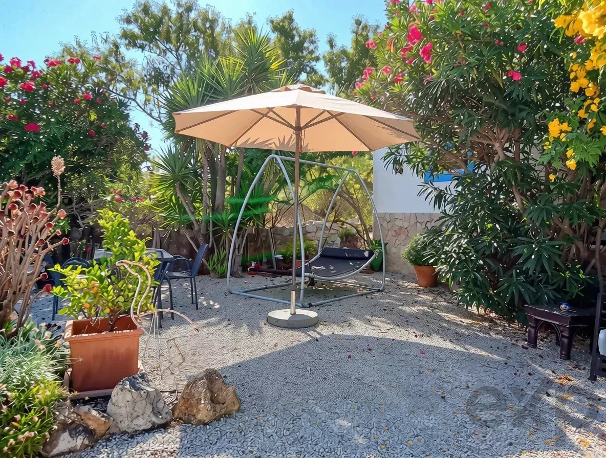 Exclusive property with five independent units and investment potential