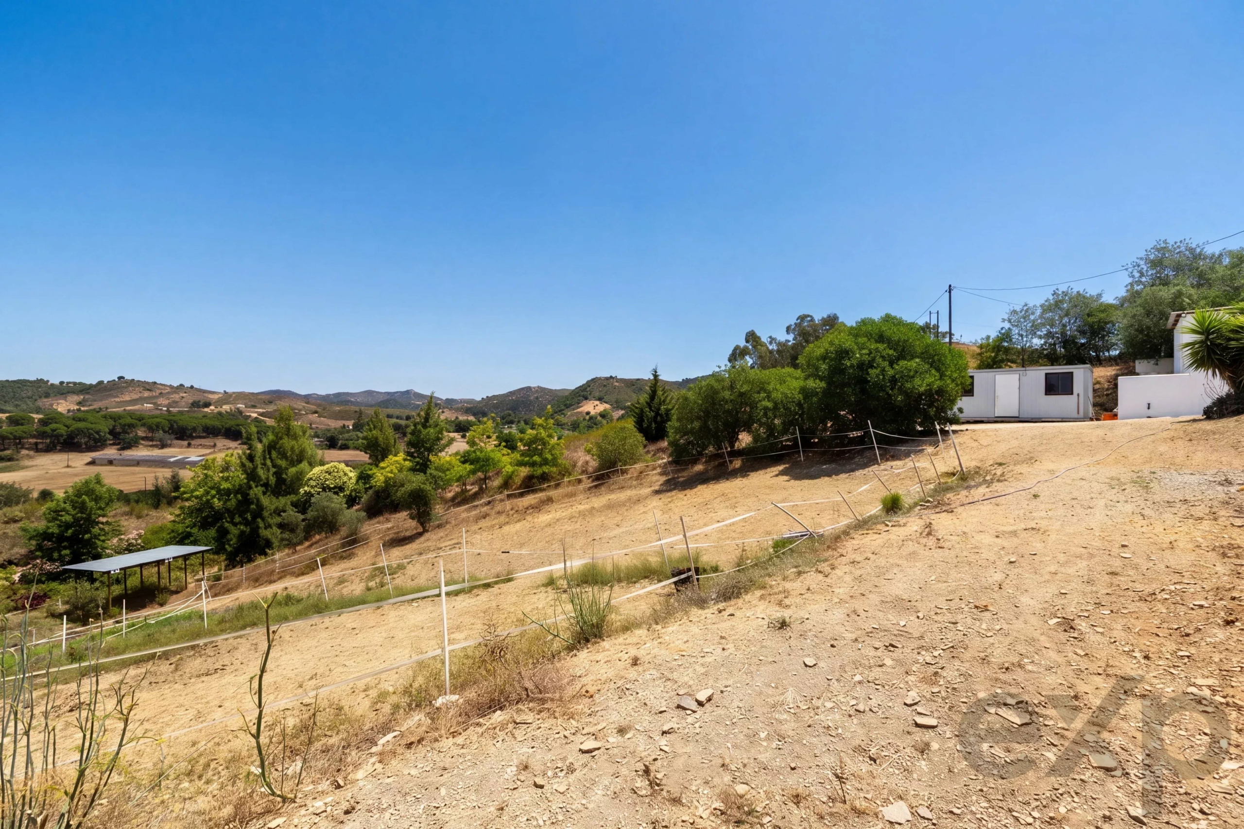 Beautiful Family Home with Equestrian Facilities Set in 2.3 hectares