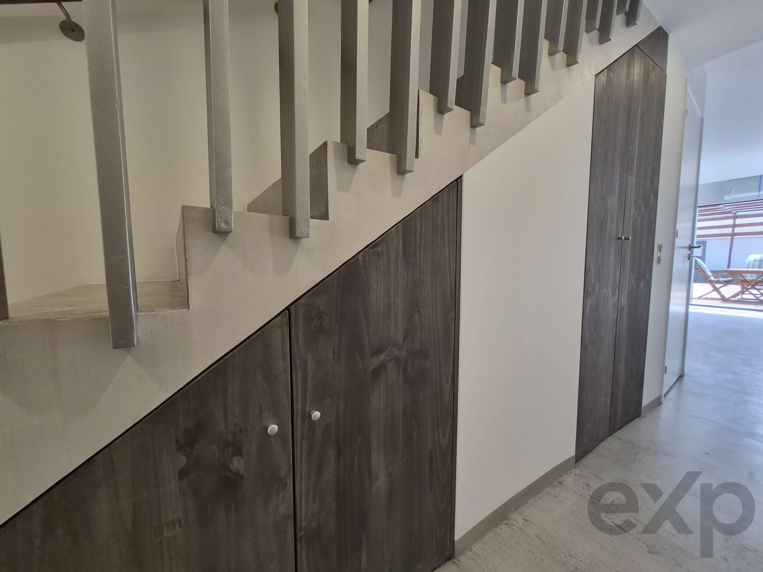 New house, 2 bedrooms, large patio, Alvor center