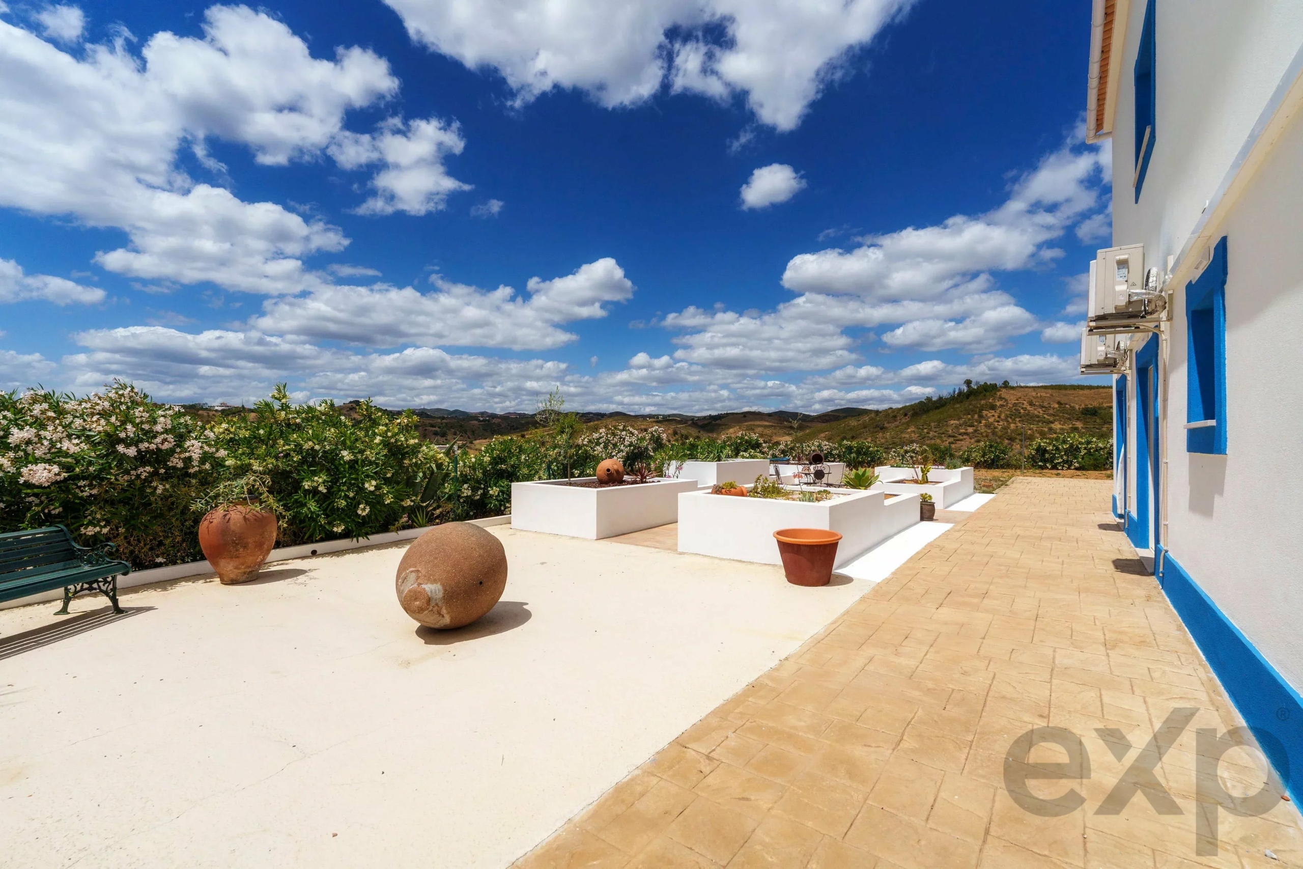Renovated 5 Bed Countryside Villa with Pool, Panoramic Views, 2 Hectares