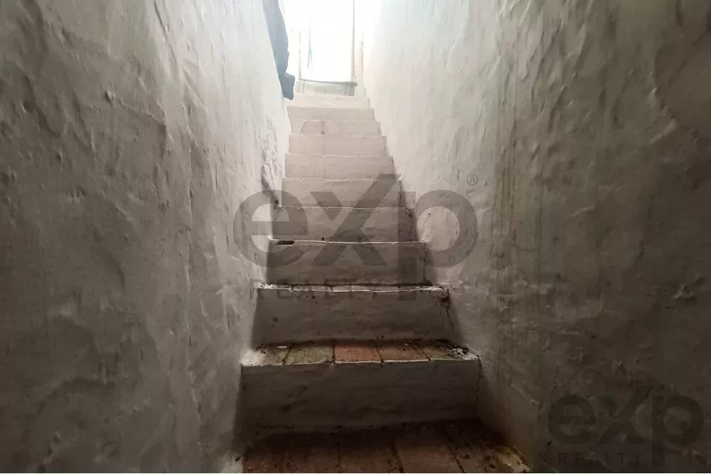 Detached 3-Bedroom House with Courtyard and Land in Bordeira, Faro, Algarve, Portugal