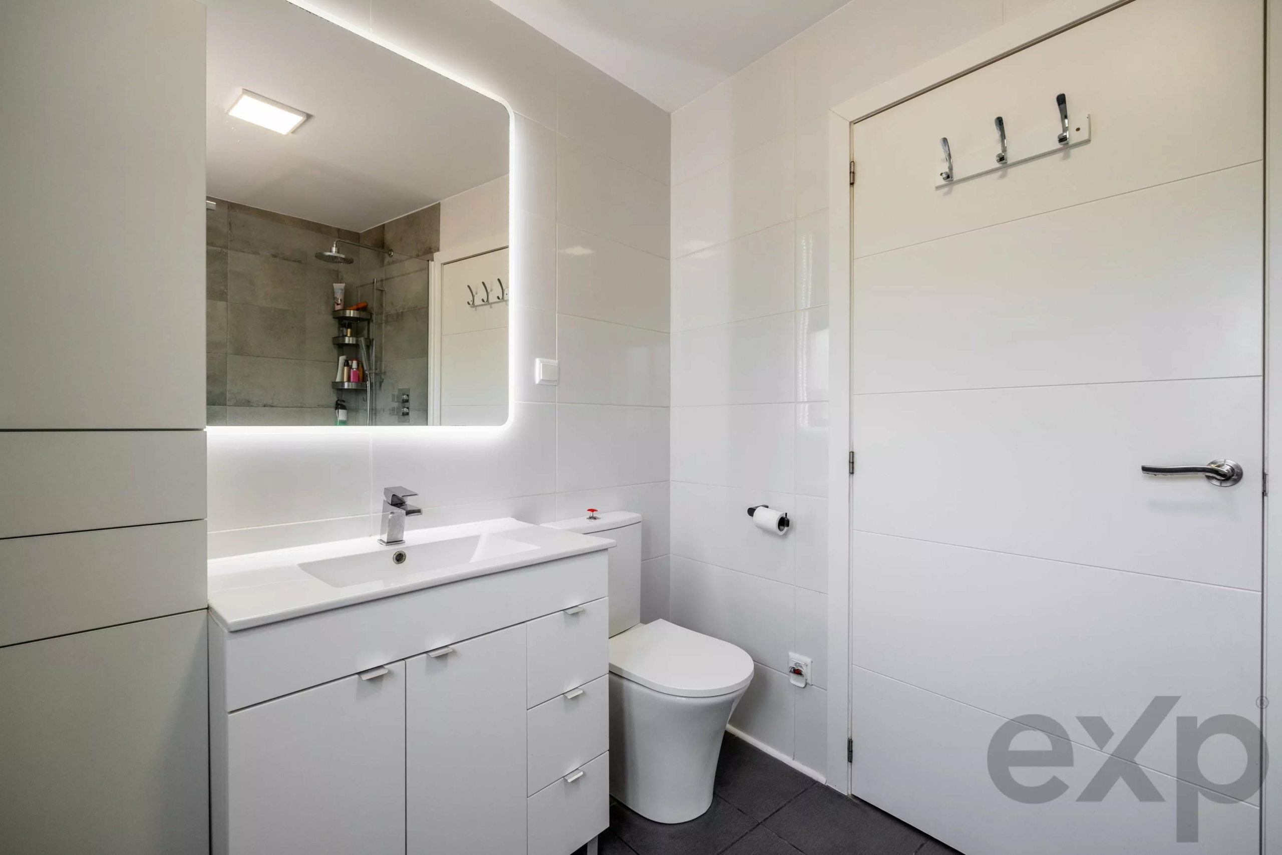 Beautifully Renovated 2-Bedroom Home with Landscaped Garden & Log Cabin Between Messines and Silves