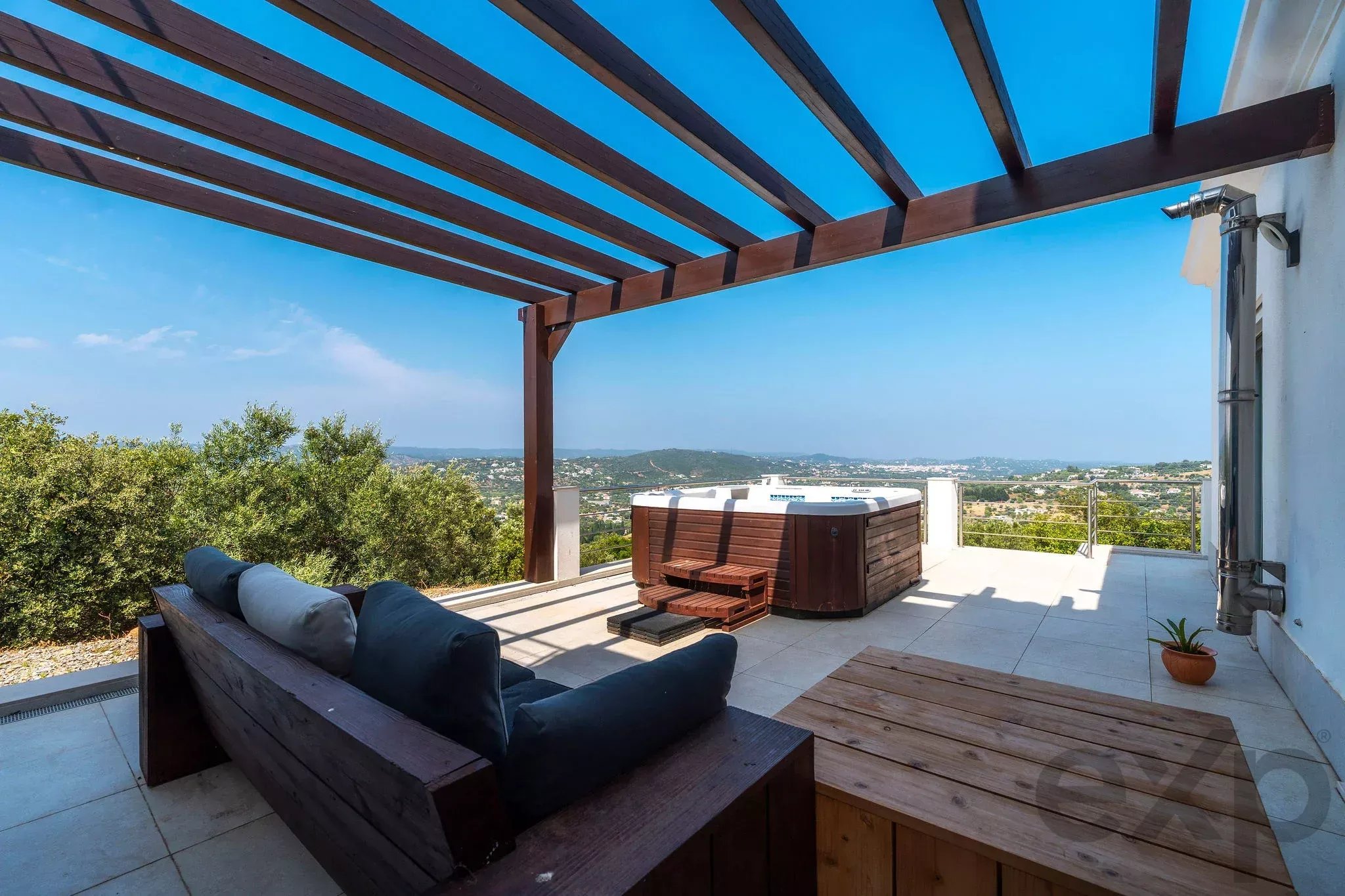 T3 Villa with magnificent views, close to São Bras de Alportel, Loule and Faro
