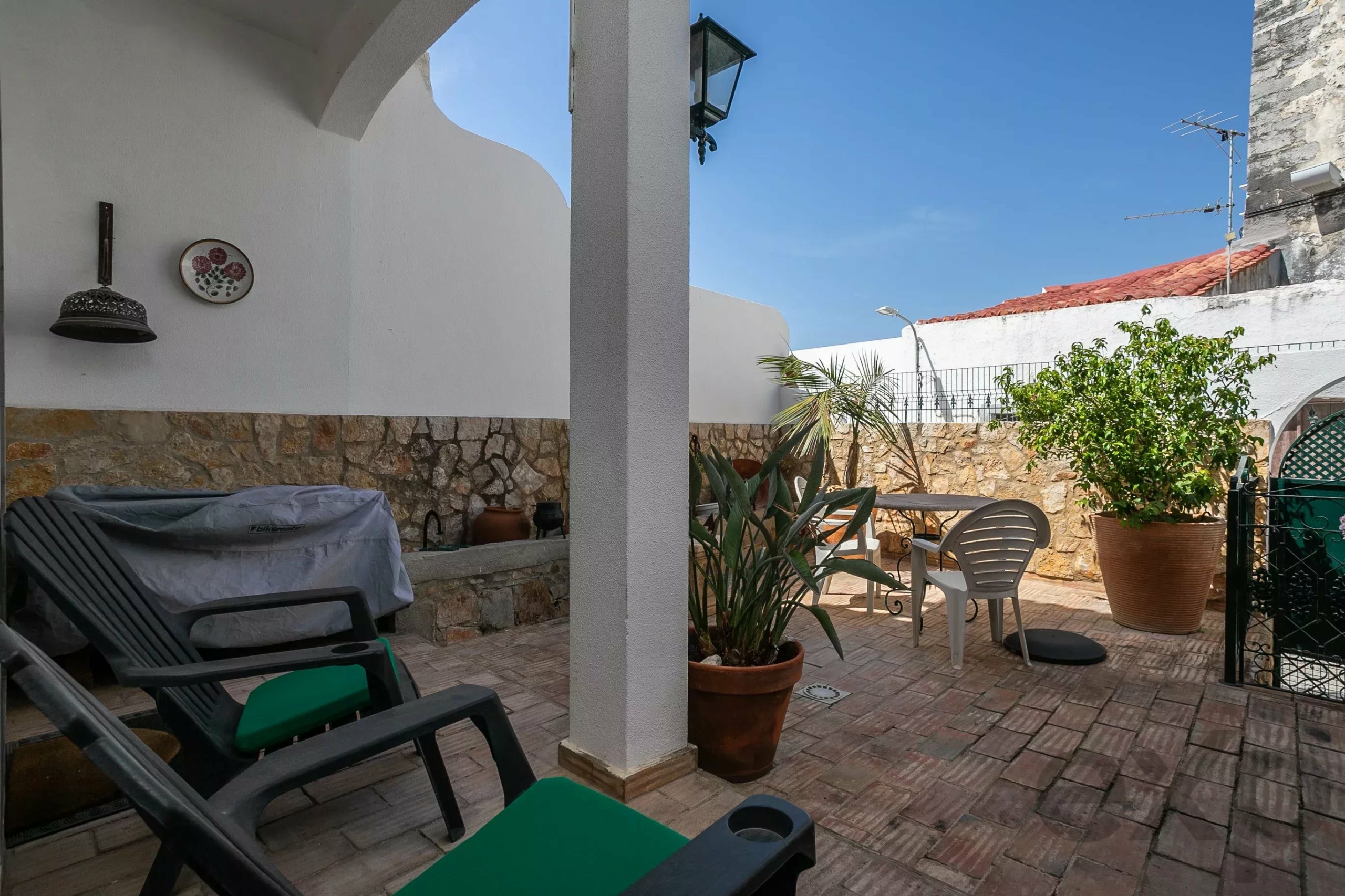 Stunning 4-Bedroom Townhouse in Tavira’s Historic Centre