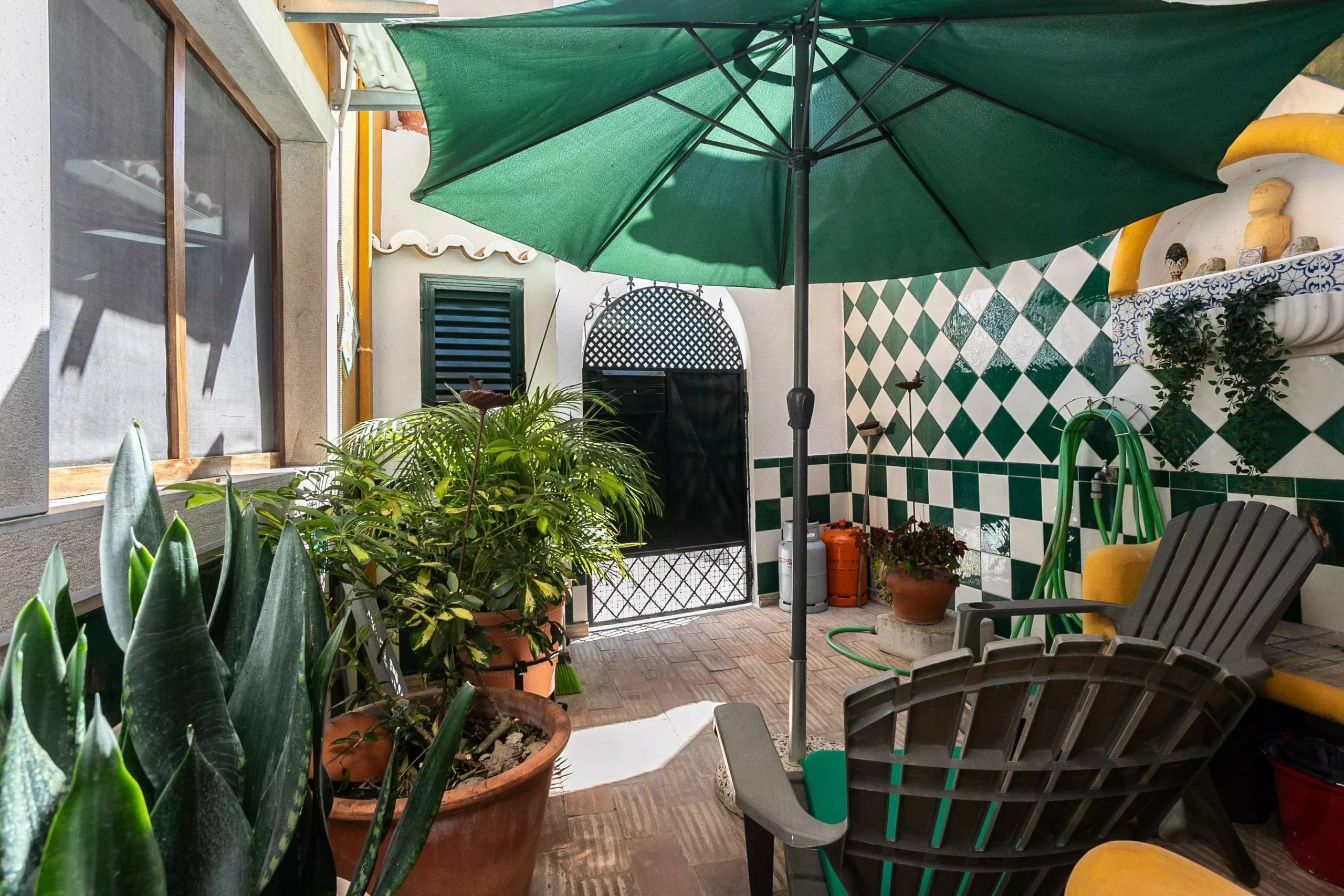 Stunning 4-Bedroom Townhouse in Tavira’s Historic Centre