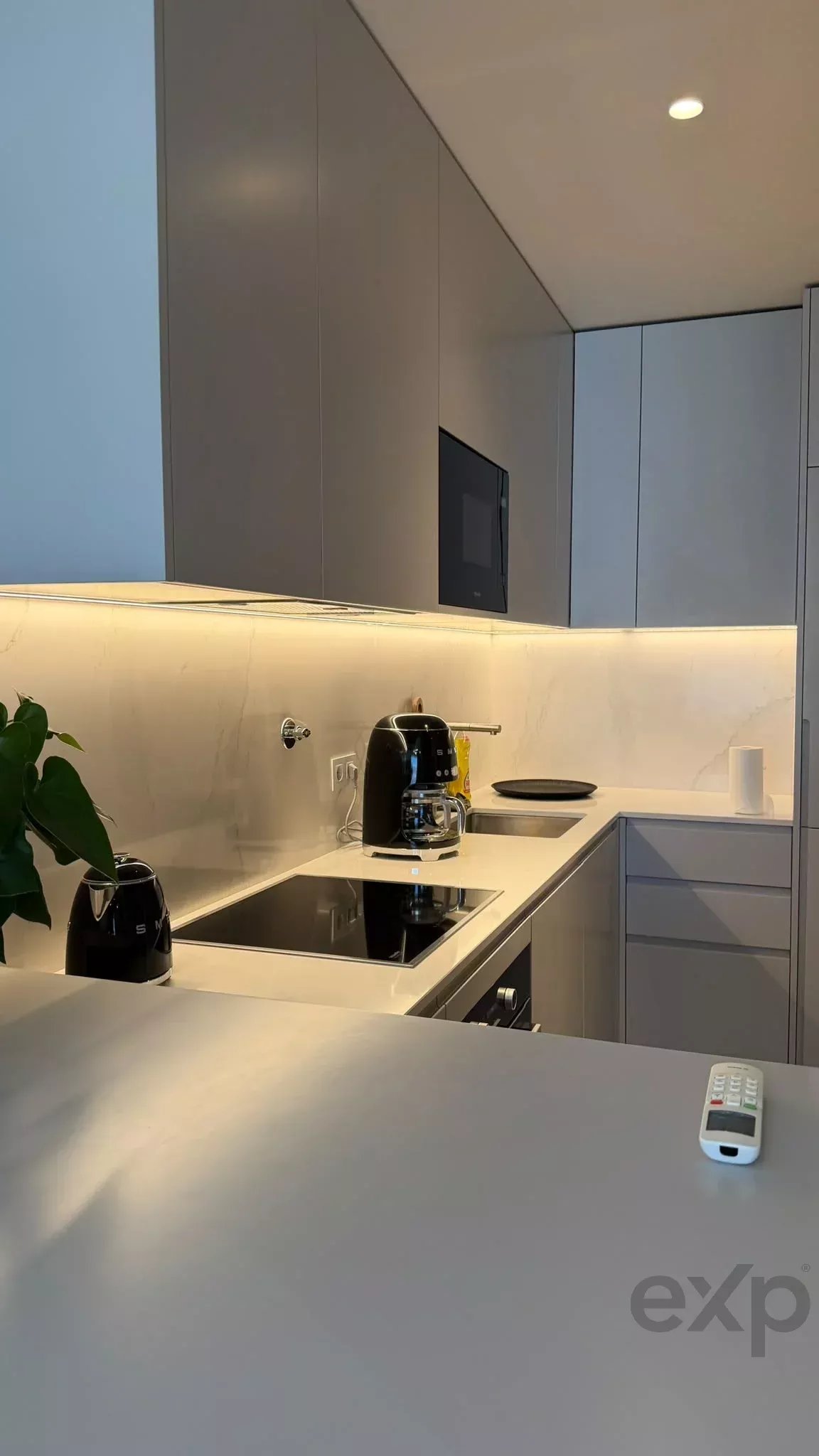 Viver de Luxo Frente ao Mar no Horizon Ocean Gardens: Apartamento T1 Novo em Quarteira