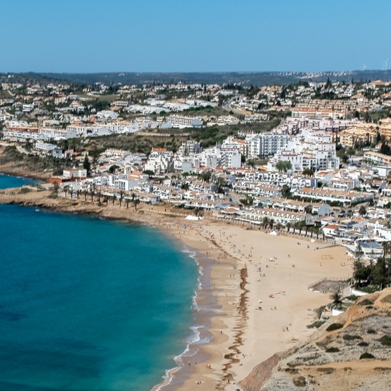Praia da Luz, Portugal: An Expat Buyer’s Guide (2026)