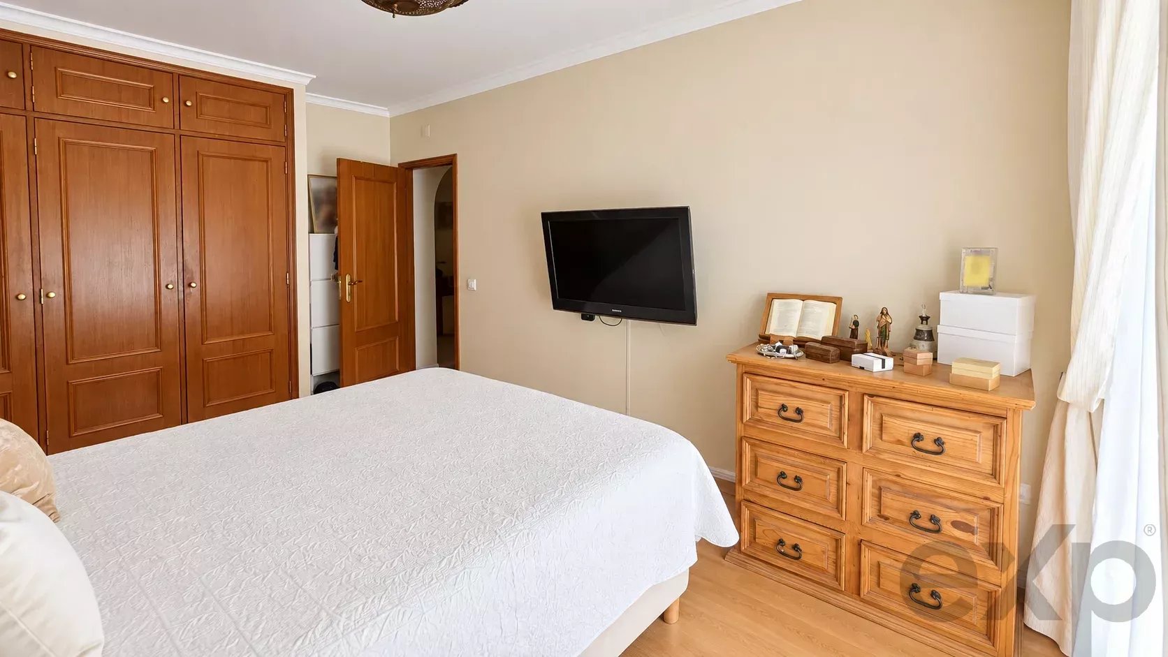 Spacious 3-Bedroom Apartment with Balcony and Parking