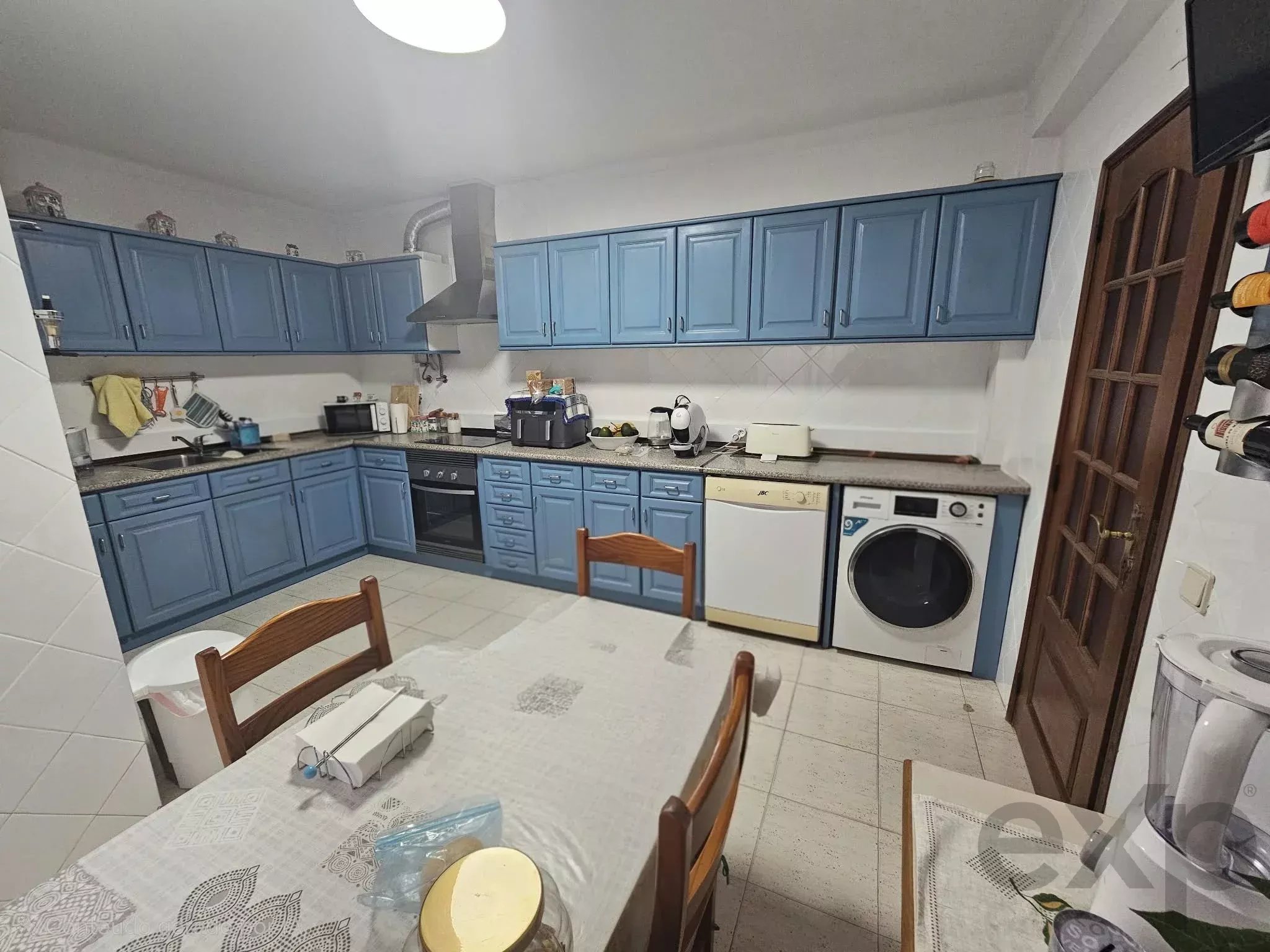 Maison 3+1 chambres avec garage à Olhão