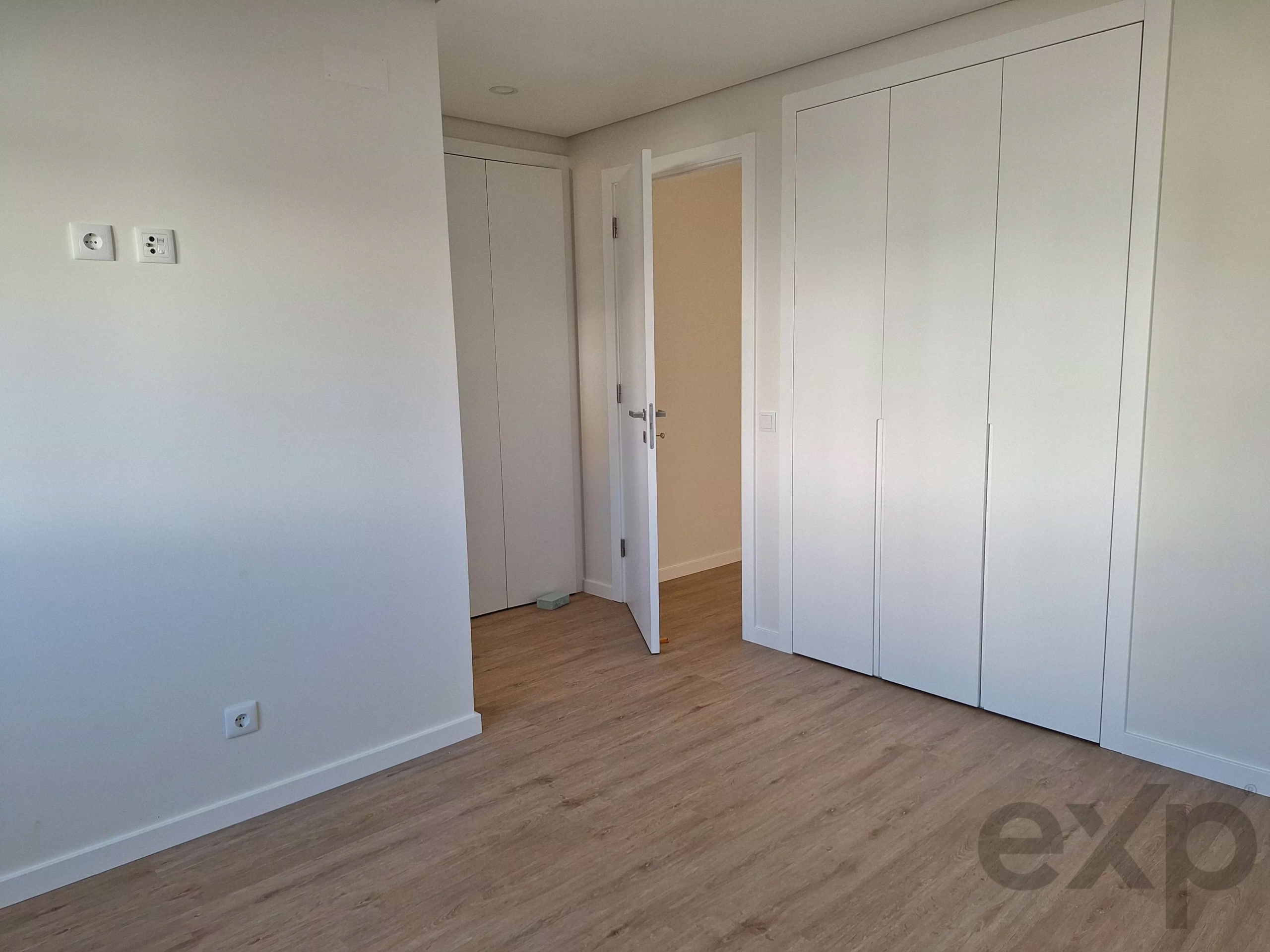 Zwei-Zimmer-Wohnung zu verkaufen