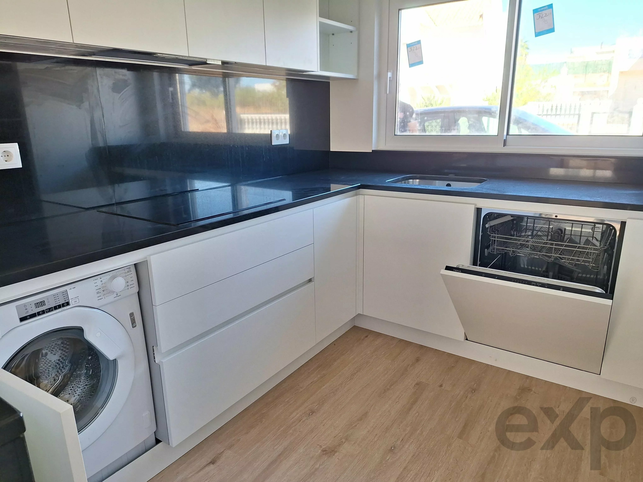 Zwei-Zimmer-Wohnung zu verkaufen
