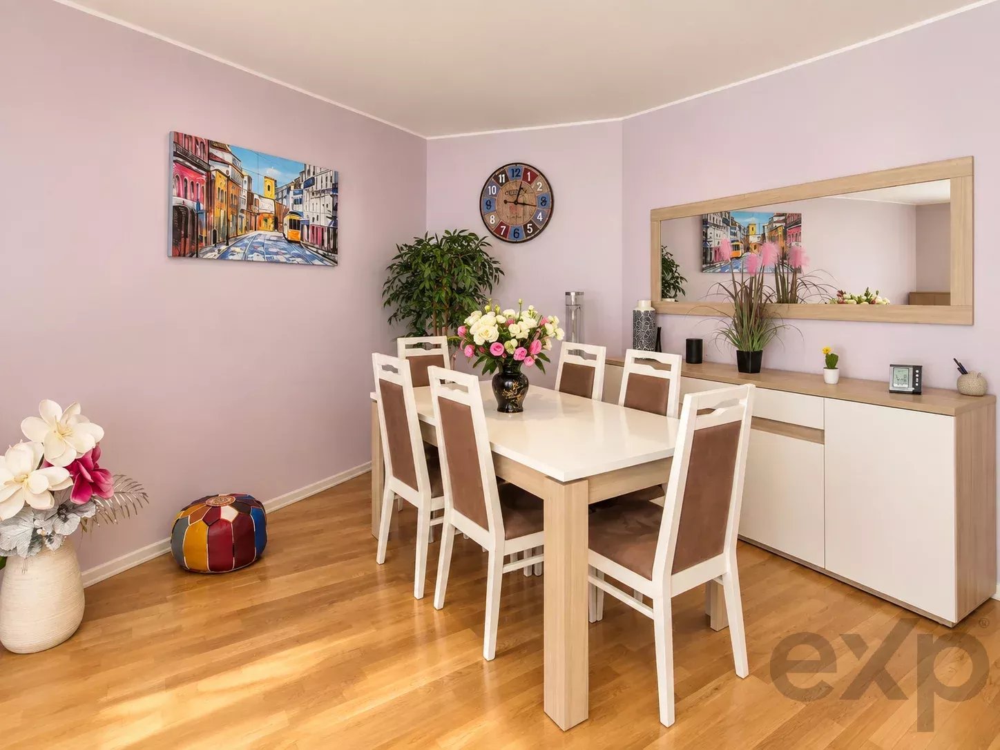Appartement spacieux et lumineux de deux chambres dans une résidence fermée avec piscine et parking privé