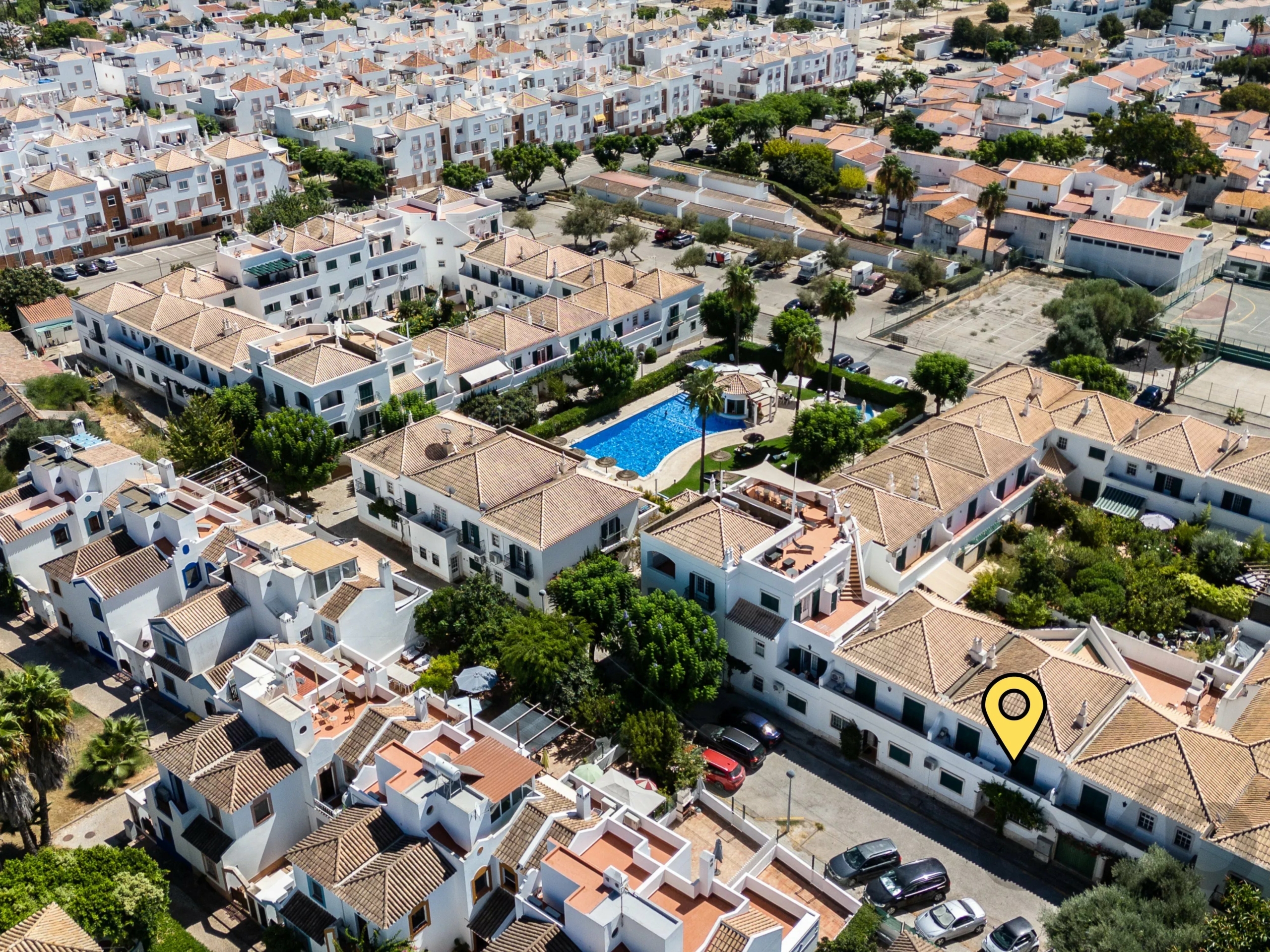 Cabanas Village – T2 mit Terrasse und Pool