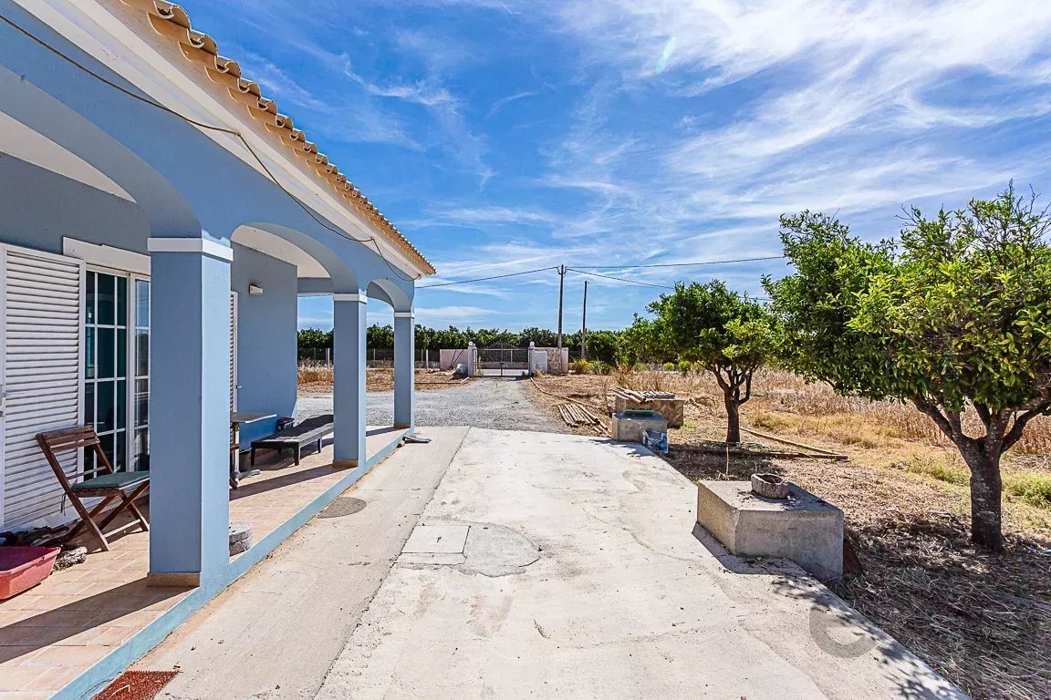 4-Bedroom Villa with 8,400m² Plot, Luz de Tavira - Algarve