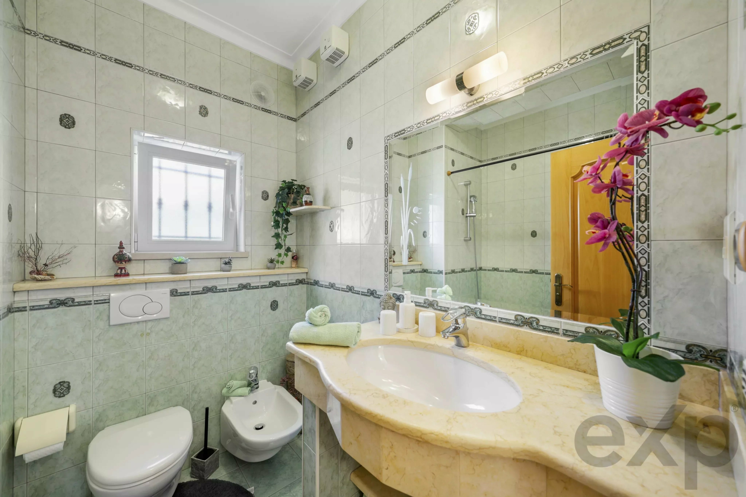 Detached villa with pool and garage, 5 minutes walk from Praia do Vau - Portimão