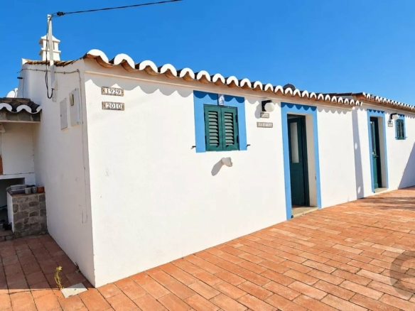 Two Independent Houses 10 minutes from Tavira
