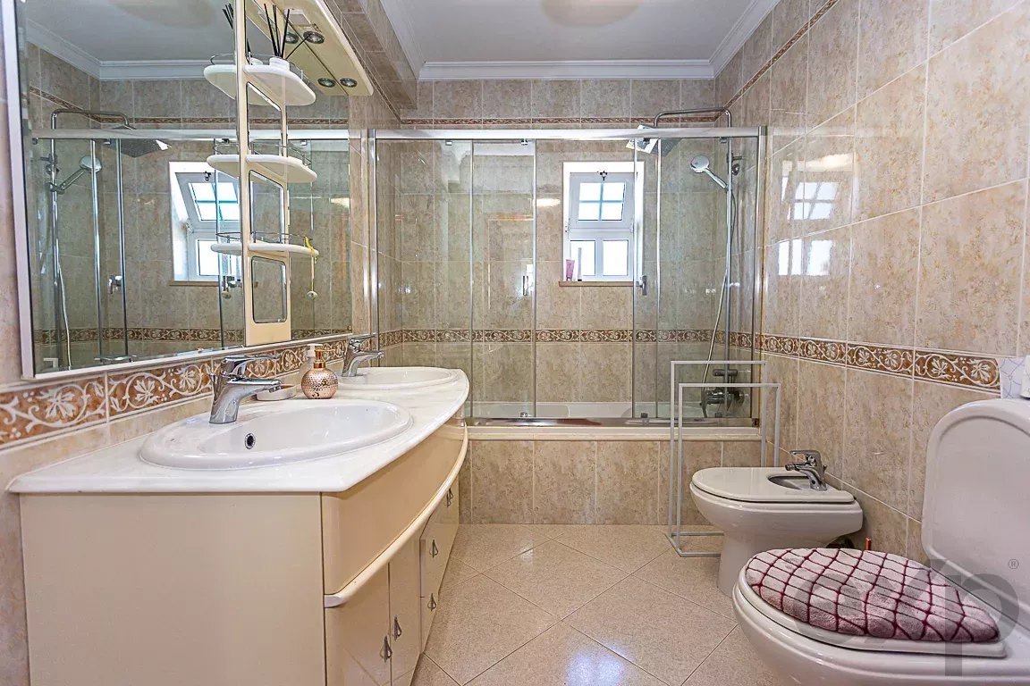 4-Bedroom Villa with 8,400m² Plot, Luz de Tavira - Algarve