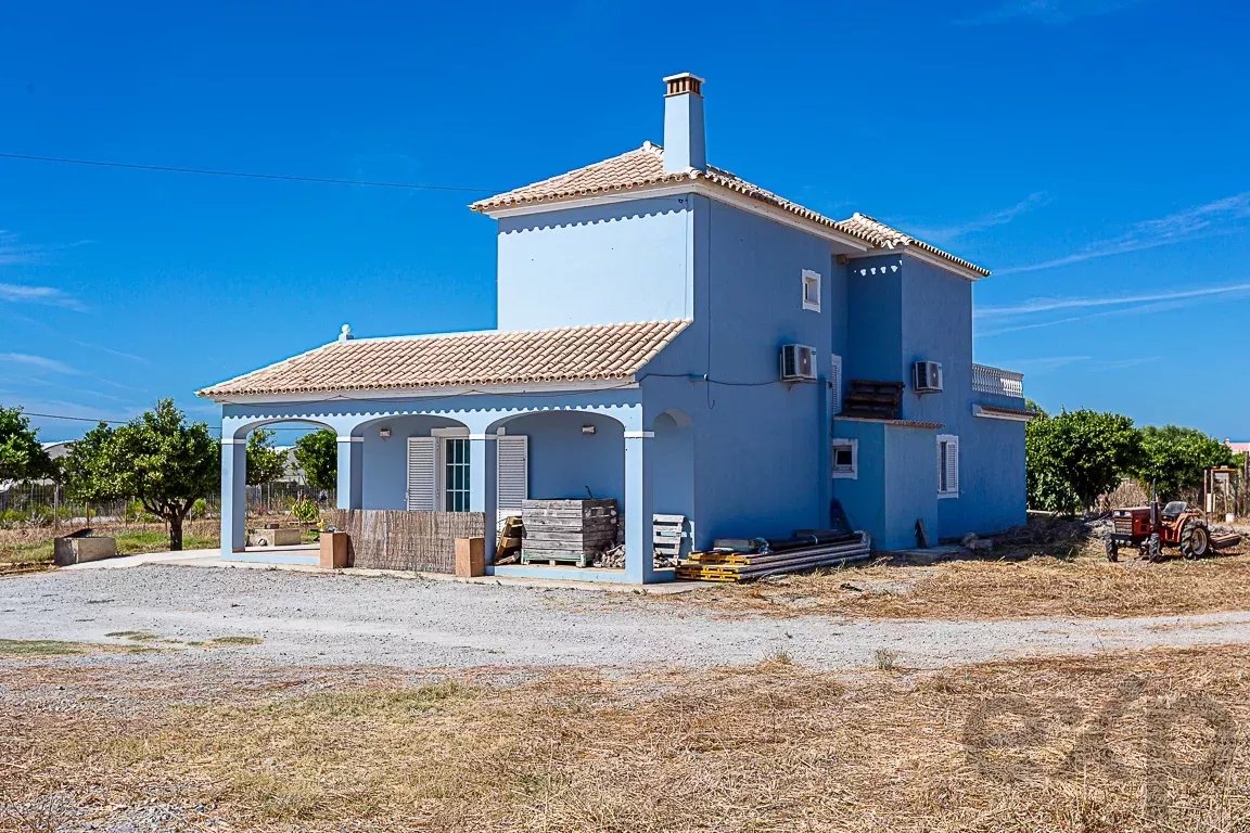 4-Bedroom Villa with 8,400m² Plot, Luz de Tavira - Algarve