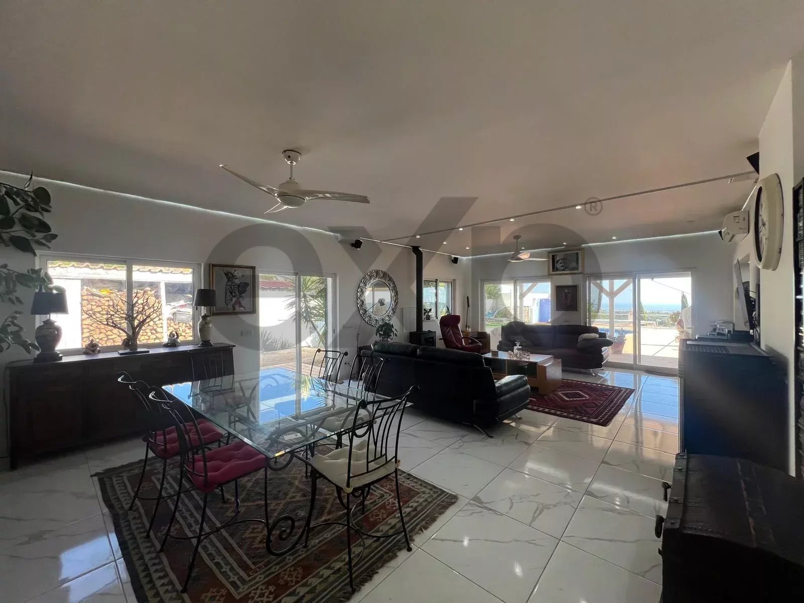 Elevated Algarve Villa with Incredible Sea Views, Pool and Exceptional Energy Efficiency